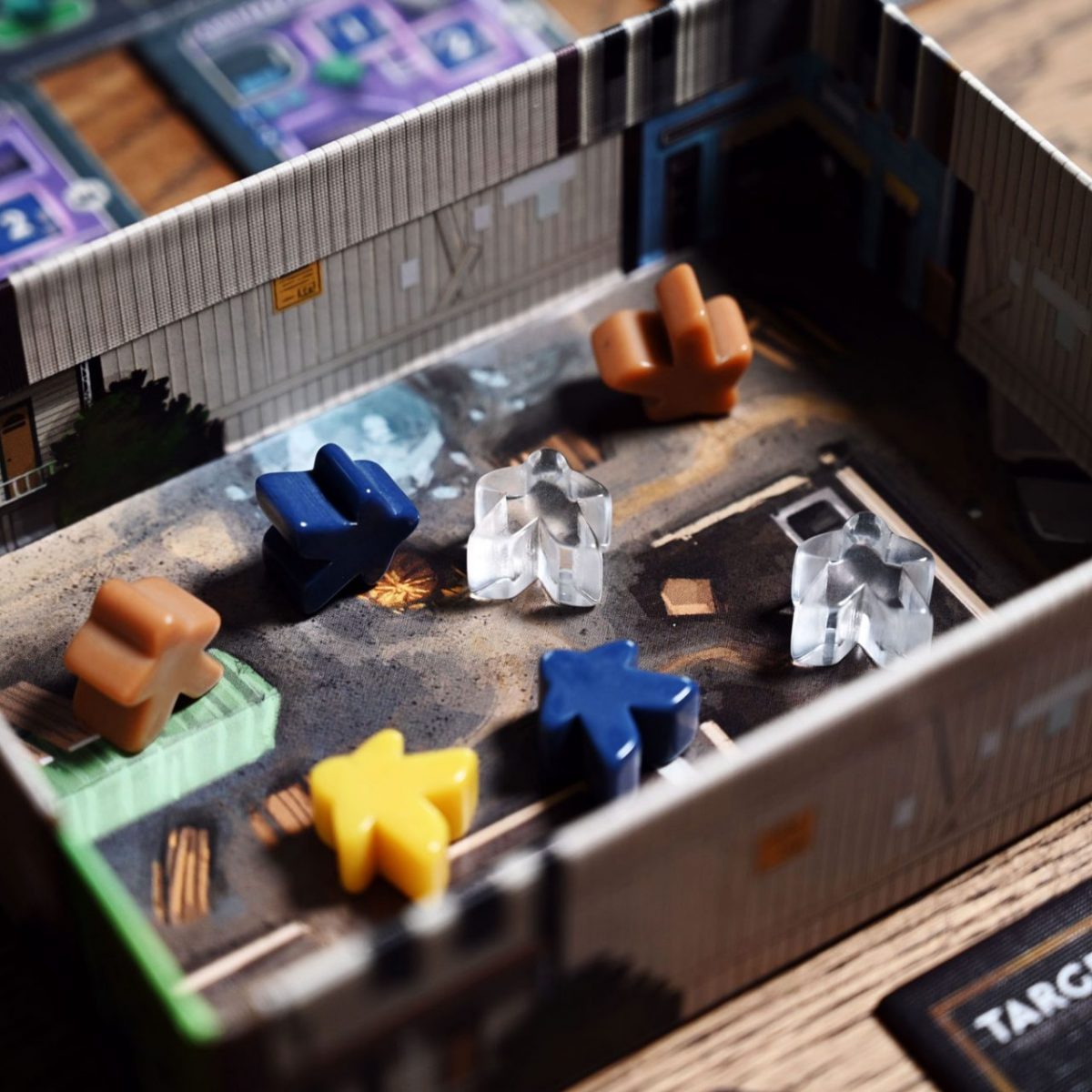 AEG Rolling Heights | Roll Your Meeples, Build The City | Push Your Luck, Pool Building Construction Game Set in The 1920's | 2-4 Players | Ages 10+