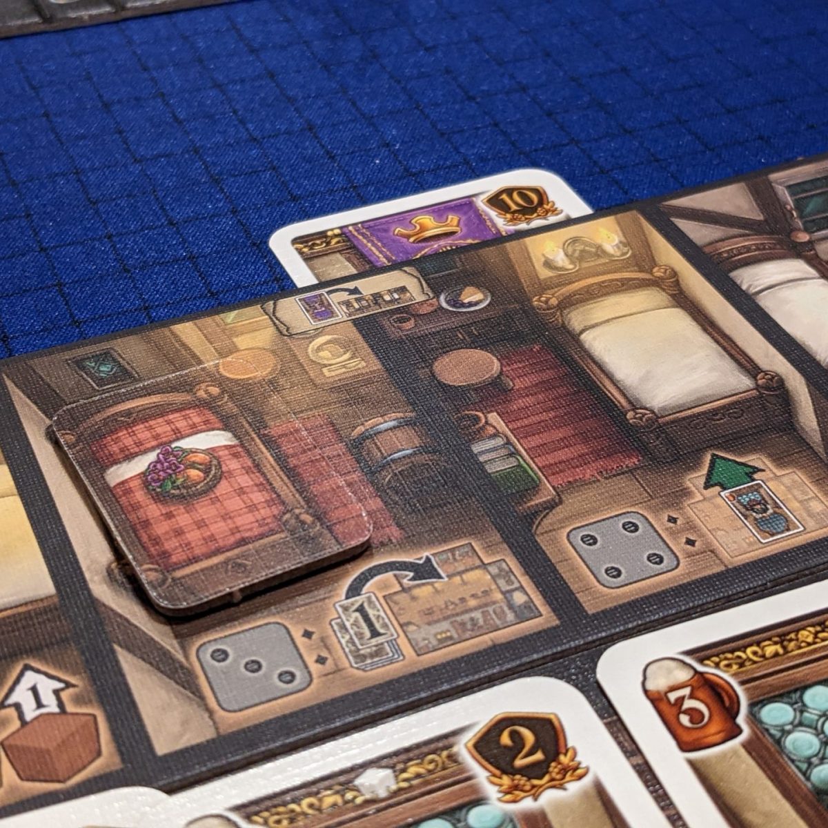 Schmidt The Taverns Of Tiefenthal – Juego De Mesa De Gestión Con Dados Y Mazos, Para 2 A 4 Jugadores, Duración 60 Min, Edad 12+