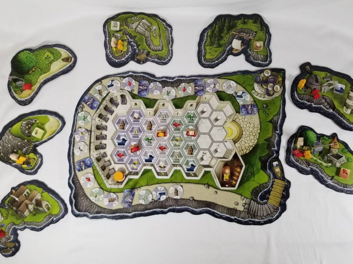 Focused on Feld: Luna Game Review – Meeple Mountain